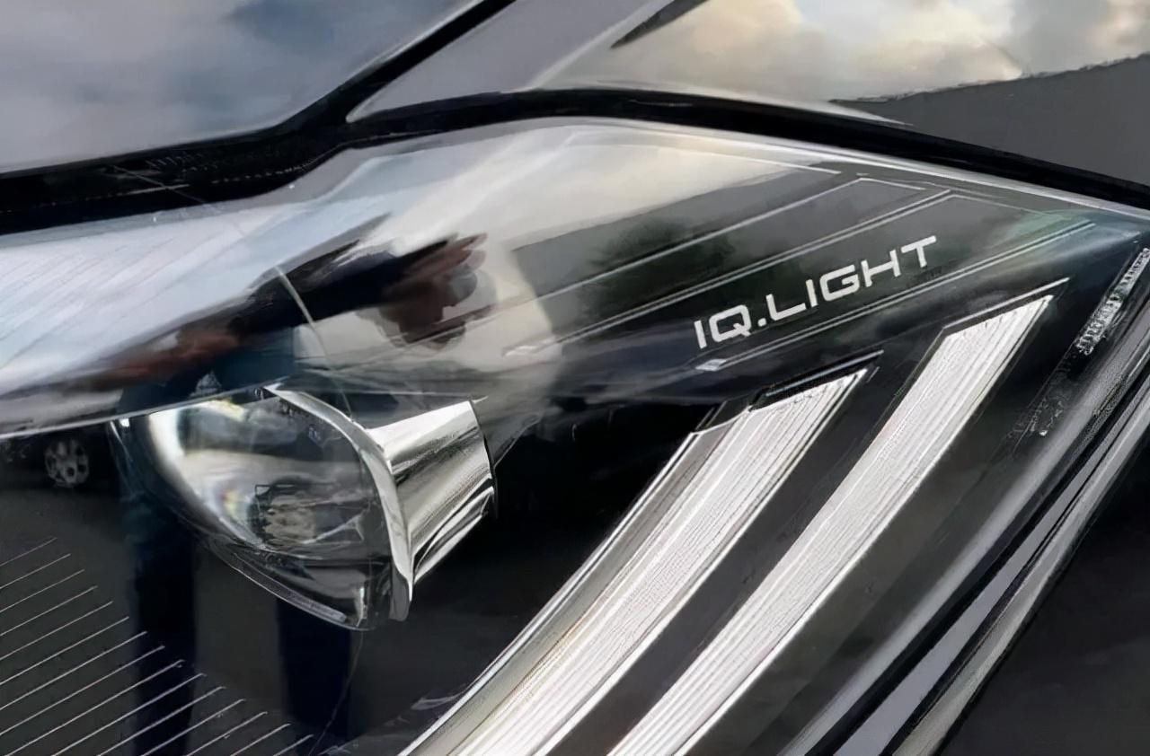 高尔夫高配最新款,高尔夫高配最新款，小巷中的神秘绿洲