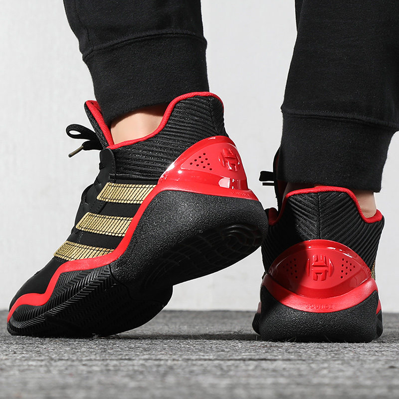 哈登鞋最新款,哈登鞋最新款,每一步前行,都是自我超越的见证