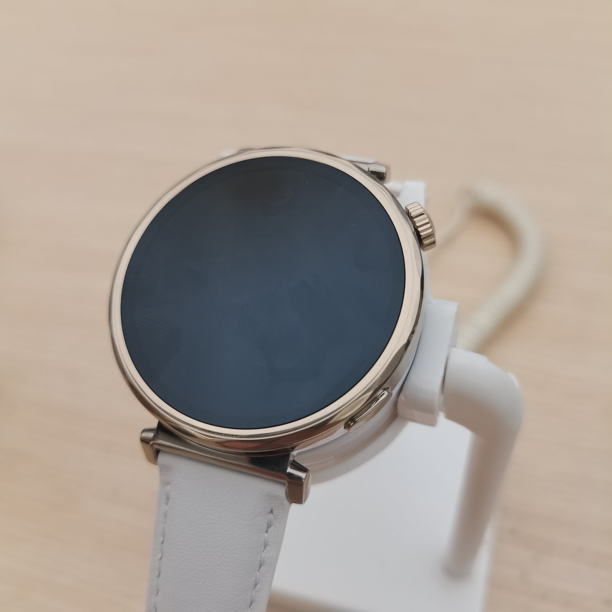 华为手表最新款图片,华为手表最新款图片，科技与时尚的完美结合