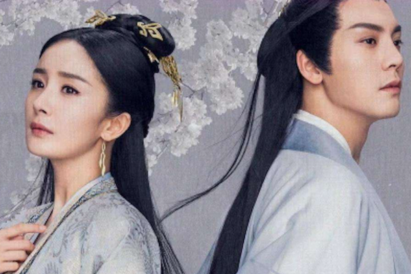 九兰演员表揭秘，舞台之外的小日常