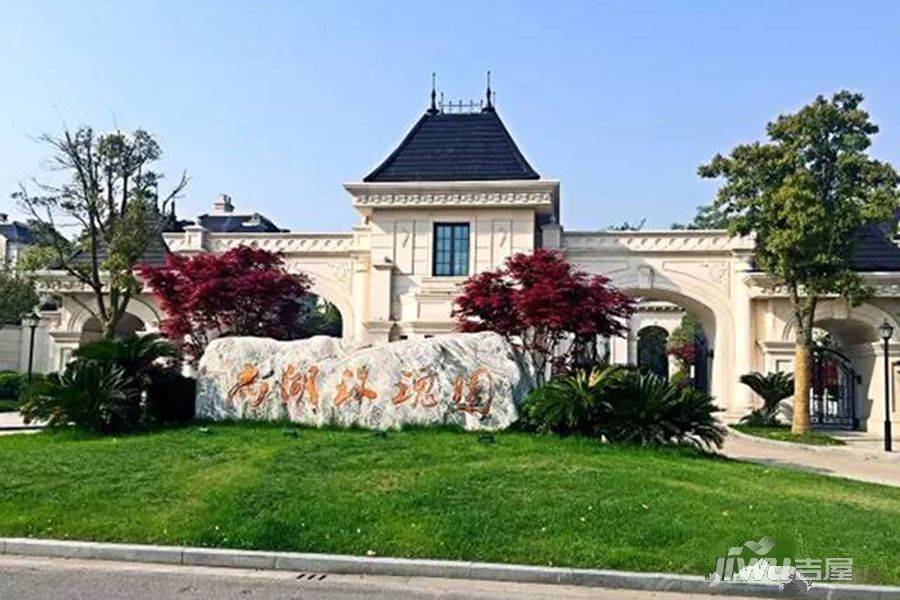 鸿麦世家最新价格概览，历史背景、重要事件与当下地位