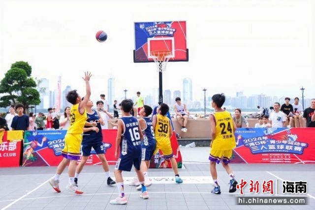 青少年篮球比赛，汗水、成长与超越的励志之旅