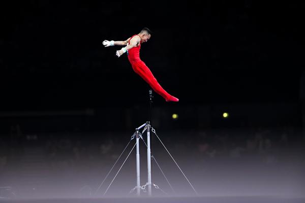 单杠比赛视频大全，多角度展示竞技风采