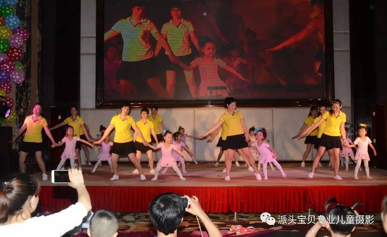 2017年六一幼儿园舞蹈表演，留下永恒的温馨记忆