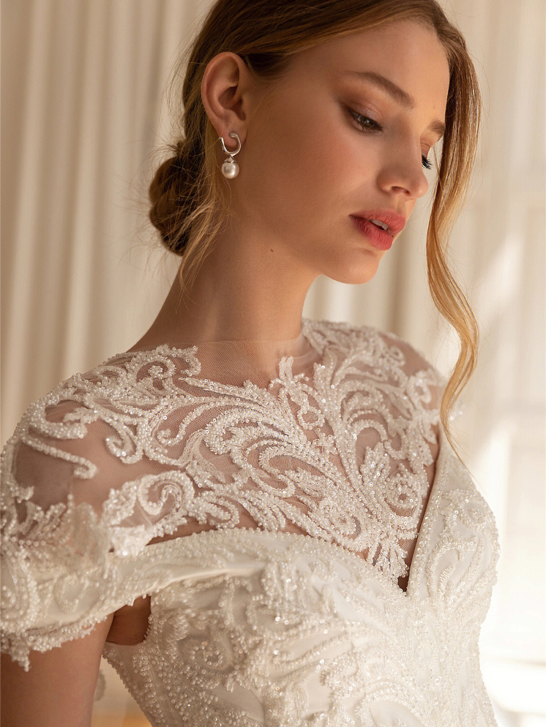 探索隐秘小巷，蕾丝电影的神秘秘境与特色小店