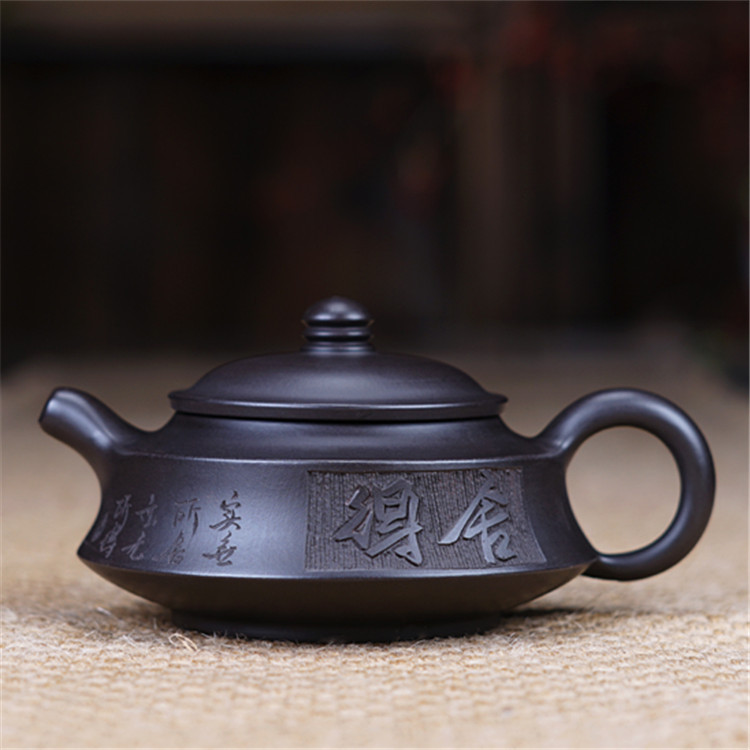 宜兴紫砂壶价格,宜兴紫砂壶价格，历史、影响与地位的深度探讨