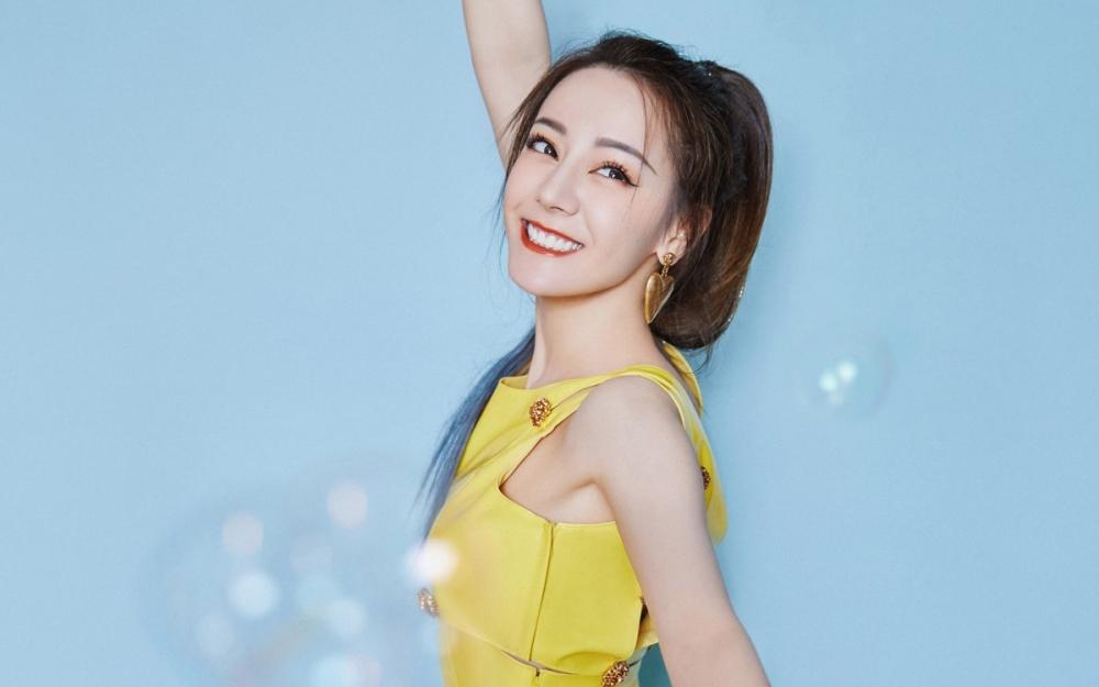 哪个明星最火,哪个明星最火,超越时代的璀璨之星——回顾某明星的背景、影响与地位